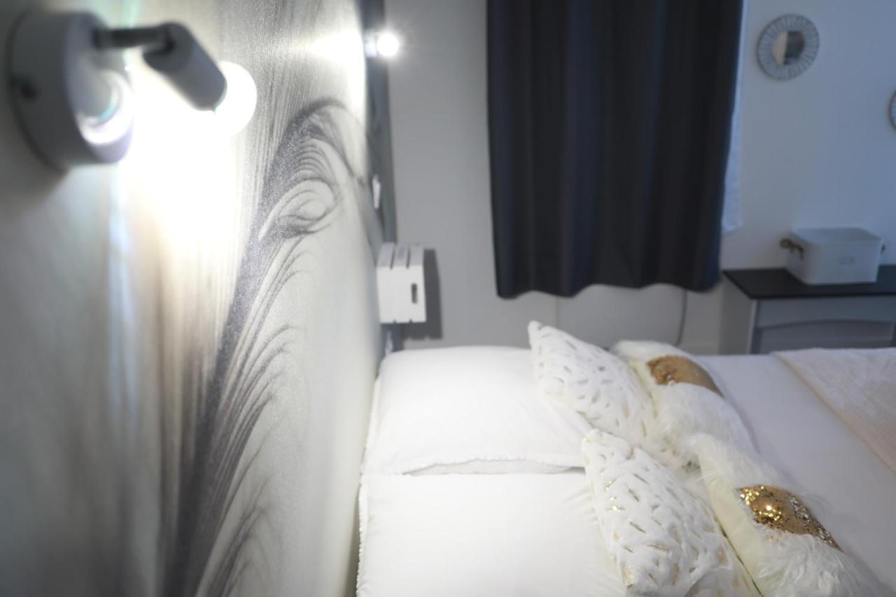 * Les Suites Aux Etoiles * Clermont-Ferrand Exterior foto